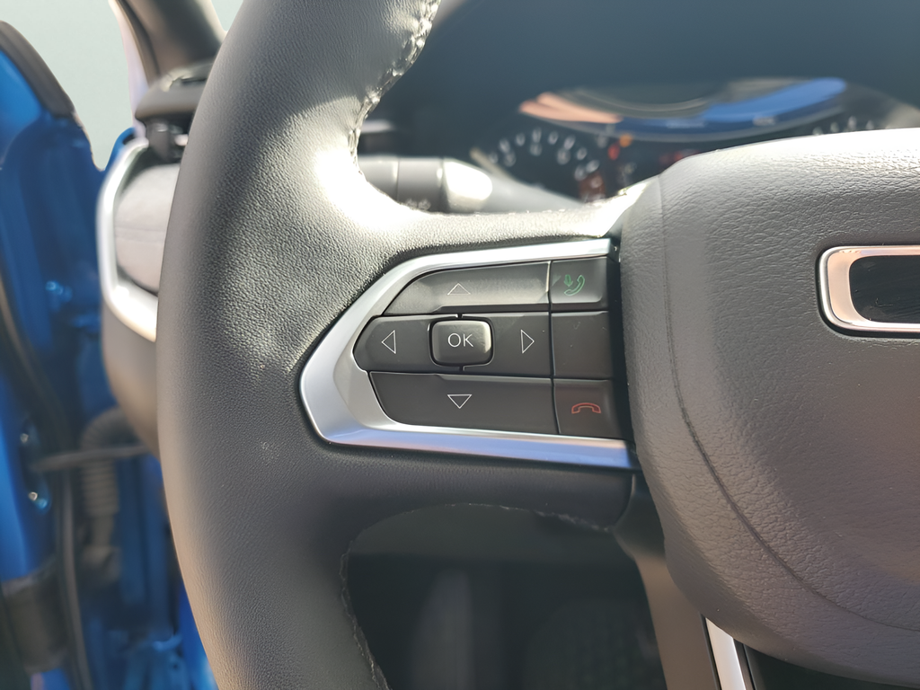 Used Car 2025 Jeep Compass  Latitude For Sale Under $25,000 In Austin, Texas