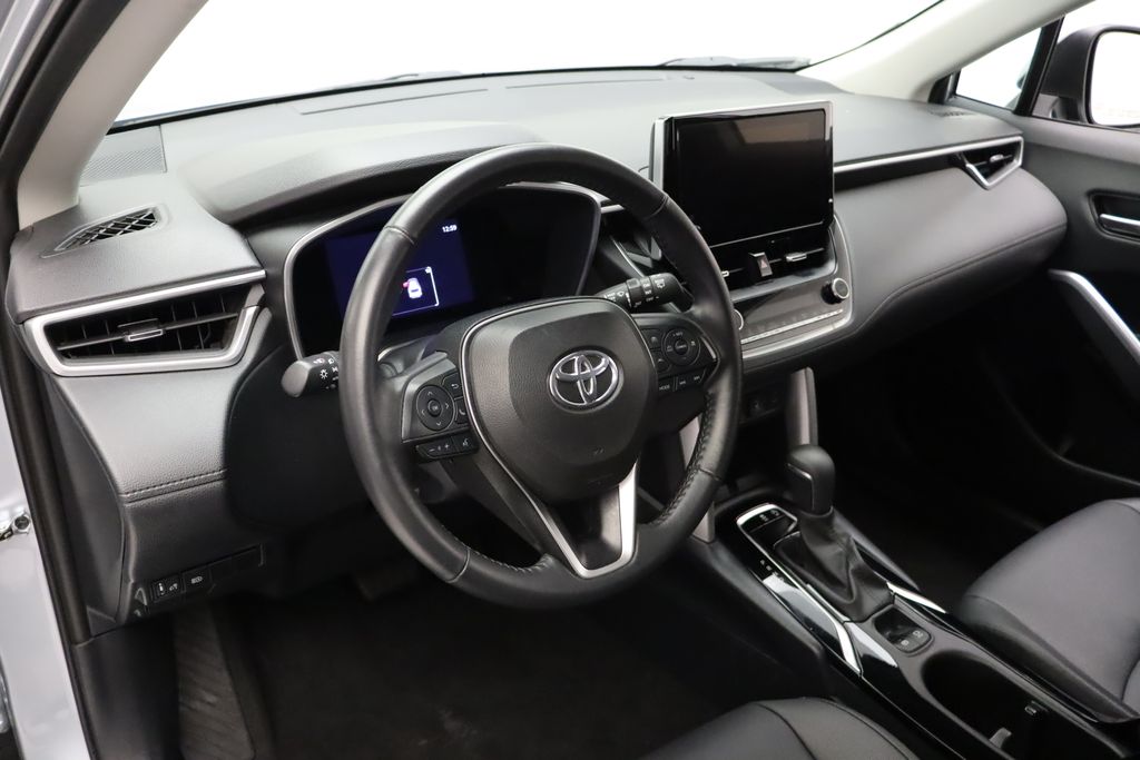 2024 Toyota Corolla Cross XLE 15