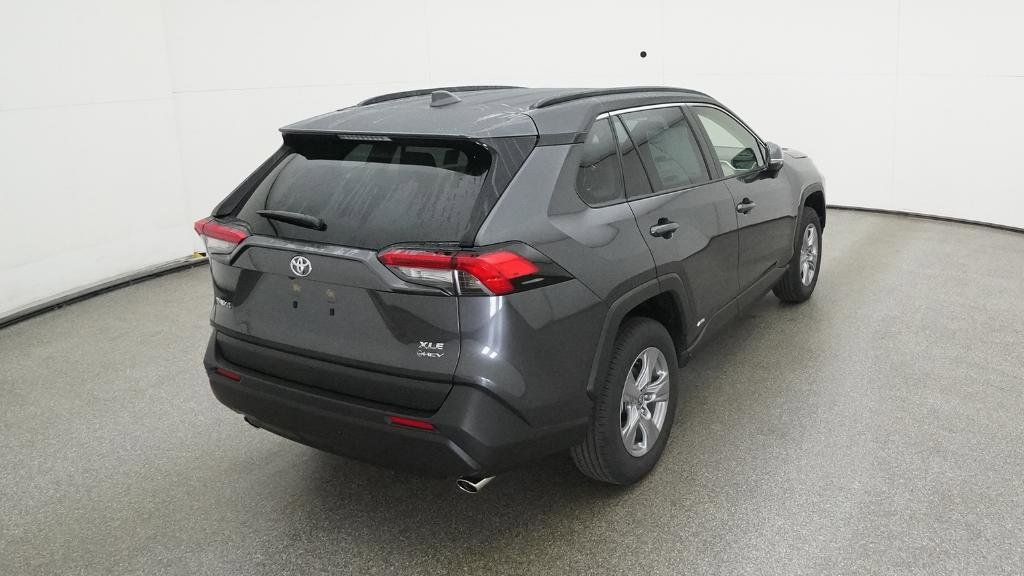 Thumbnail: 2025 Toyota RAV4 - 28