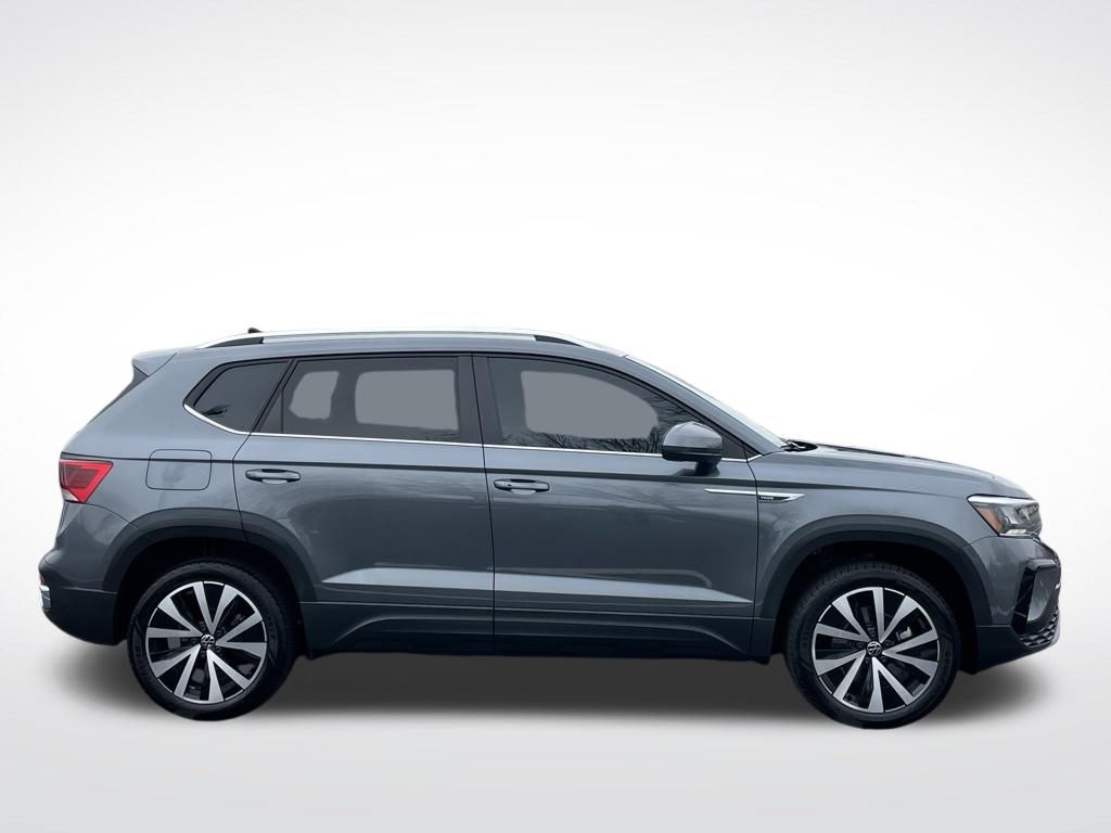 Thumbnail: 2024 Volkswagen Taos - 7