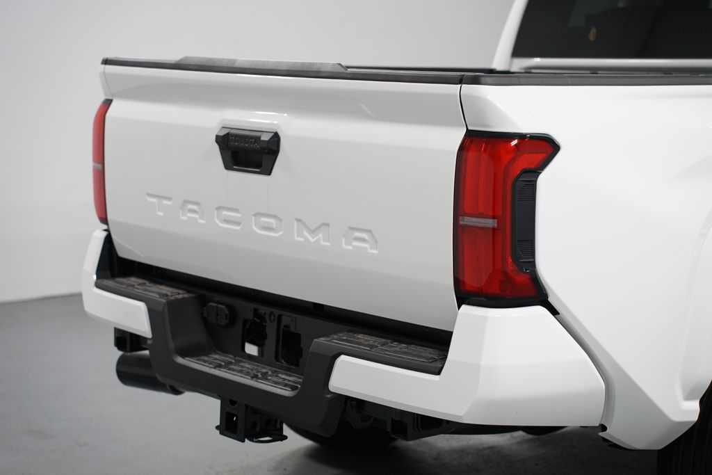 Thumbnail: 2025 Toyota Tacoma - 9