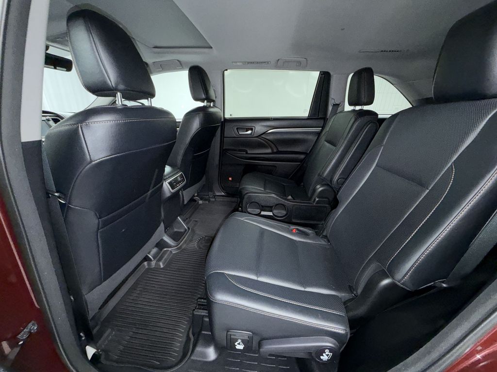 Used 2017 Toyota Highlander SUV
