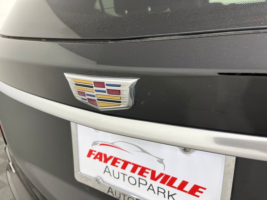 Thumbnail: 2020 Cadillac XT6 - 17
