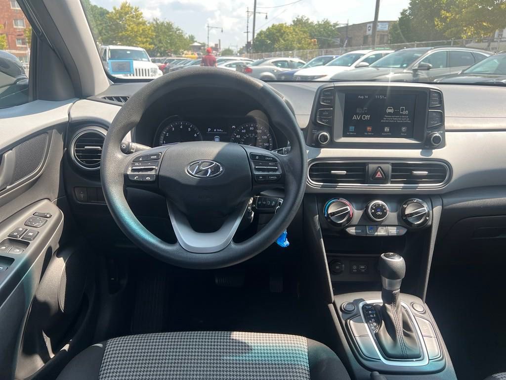 2020 Hyundai Kona SE 13