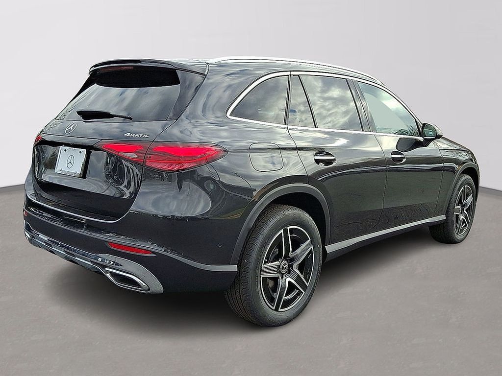 Thumbnail: 2026 Mercedes-Benz GLC - 3