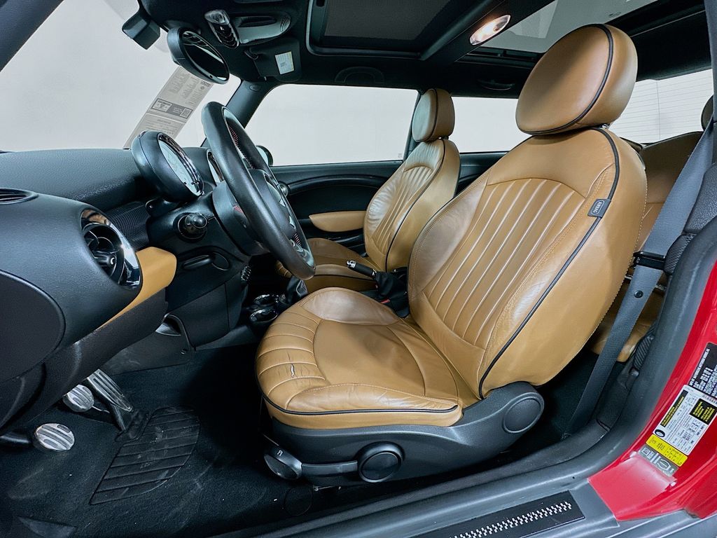 Thumbnail: 2013 MINI Cooper - 19