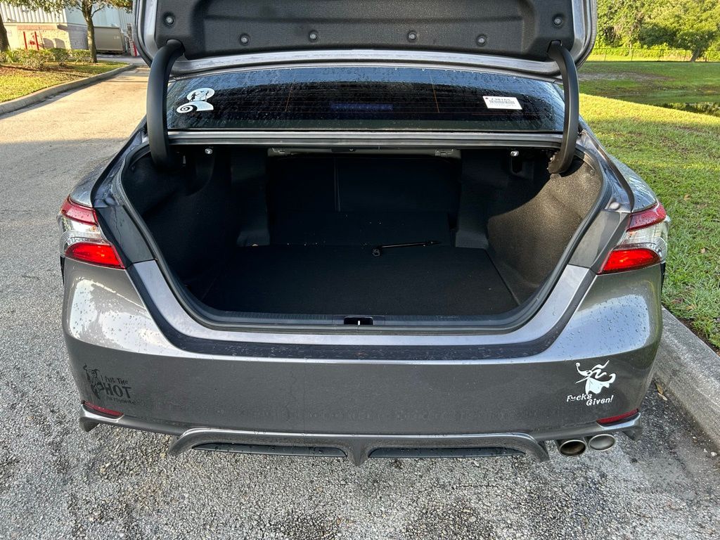 2023 Toyota Camry SE 10