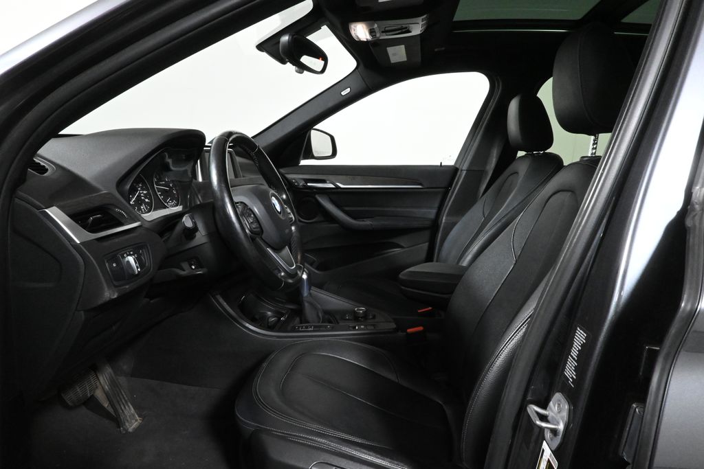 Thumbnail: 2017 BMW X1 - 3