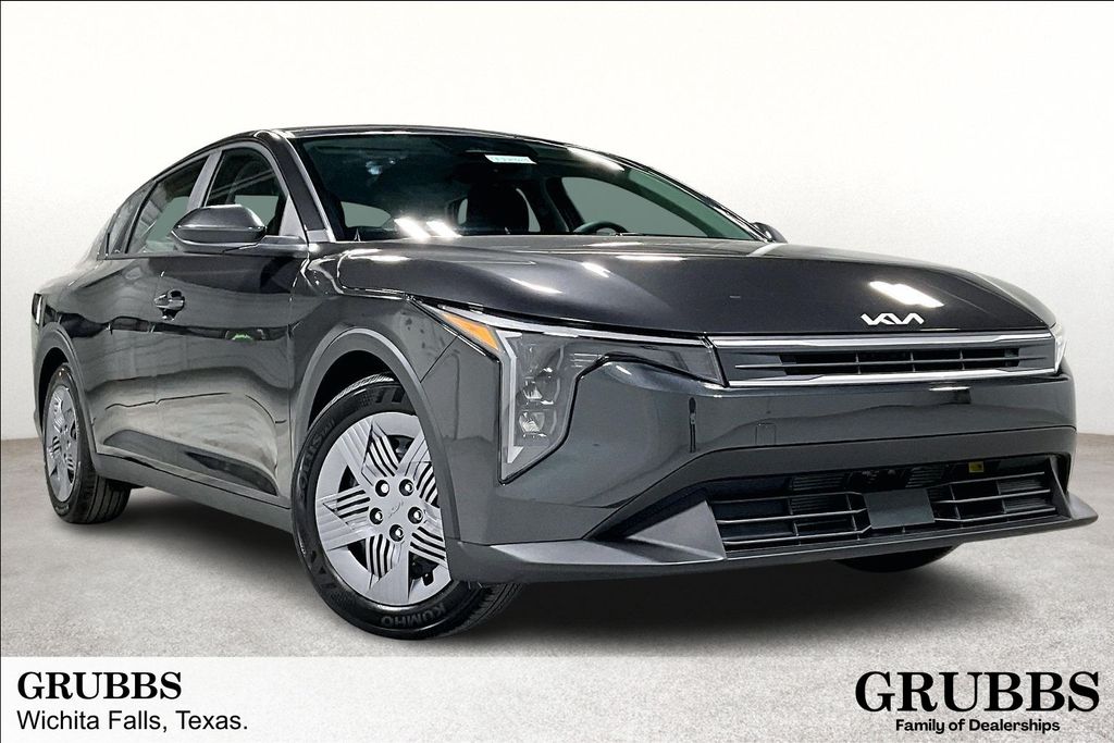 2025 Kia K4 LX FWD