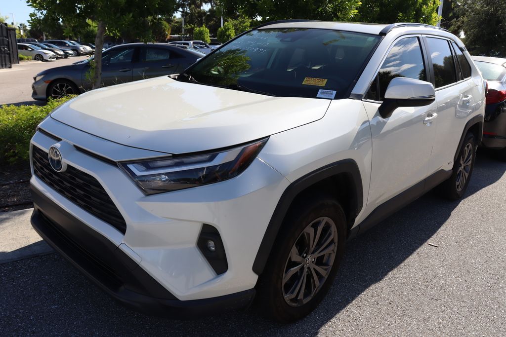 Thumbnail: 2022 Toyota RAV4 - 2