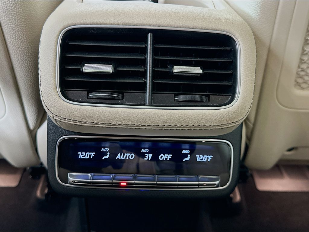 Thumbnail: 2022 Mercedes-Benz GLS - 26