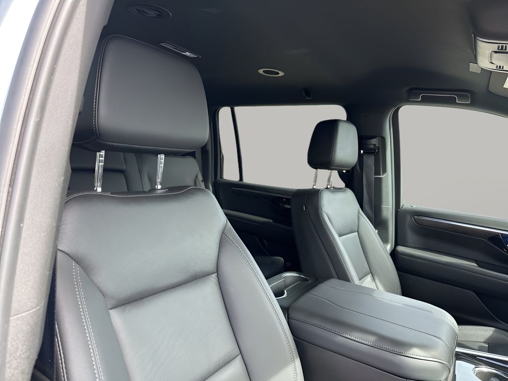 Used Car 2025 Chevrolet Suburban  Z71 For Sale Under $70,000 In Austin, Texas