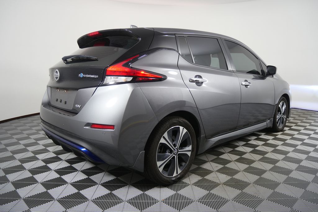 Thumbnail: 2022 Nissan Leaf - 3