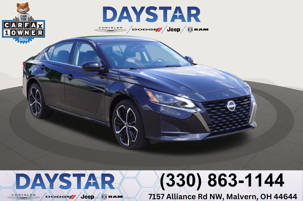 Super Black Clearcoat 2025 Nissan Altima Sedan All-Wheel Drive Automatic