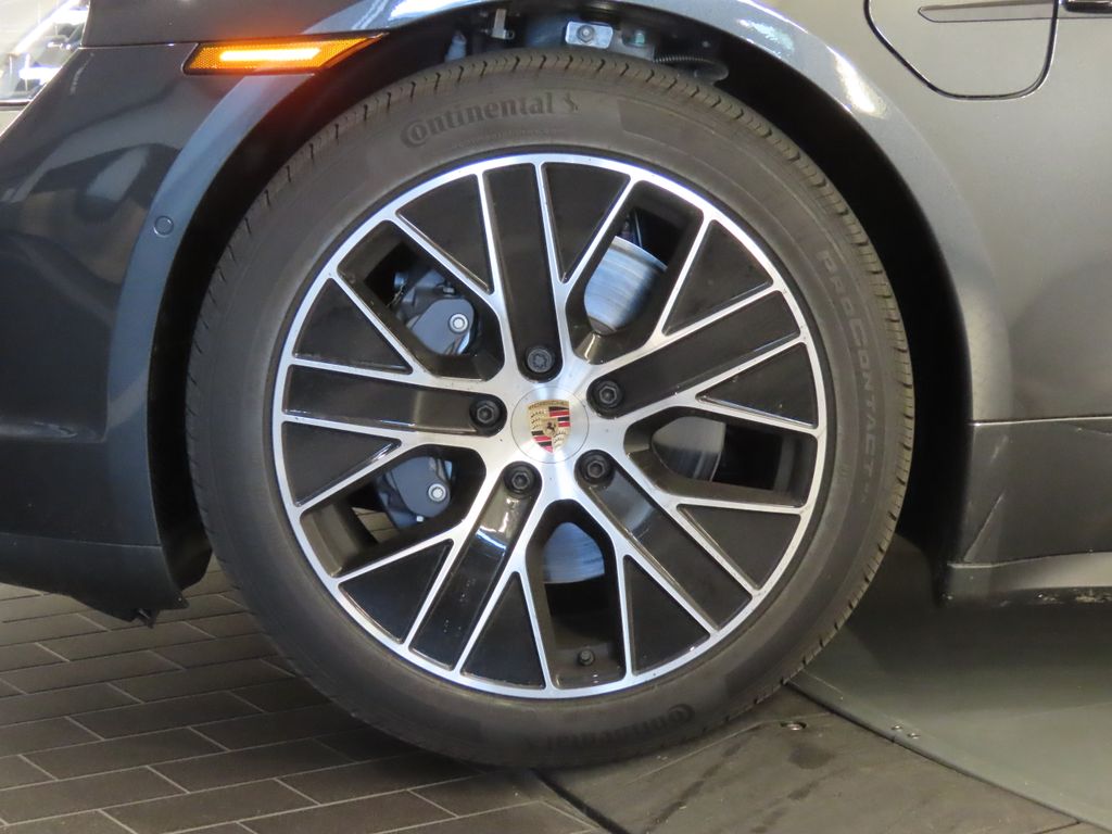 Thumbnail: 2026 Porsche Taycan - 11