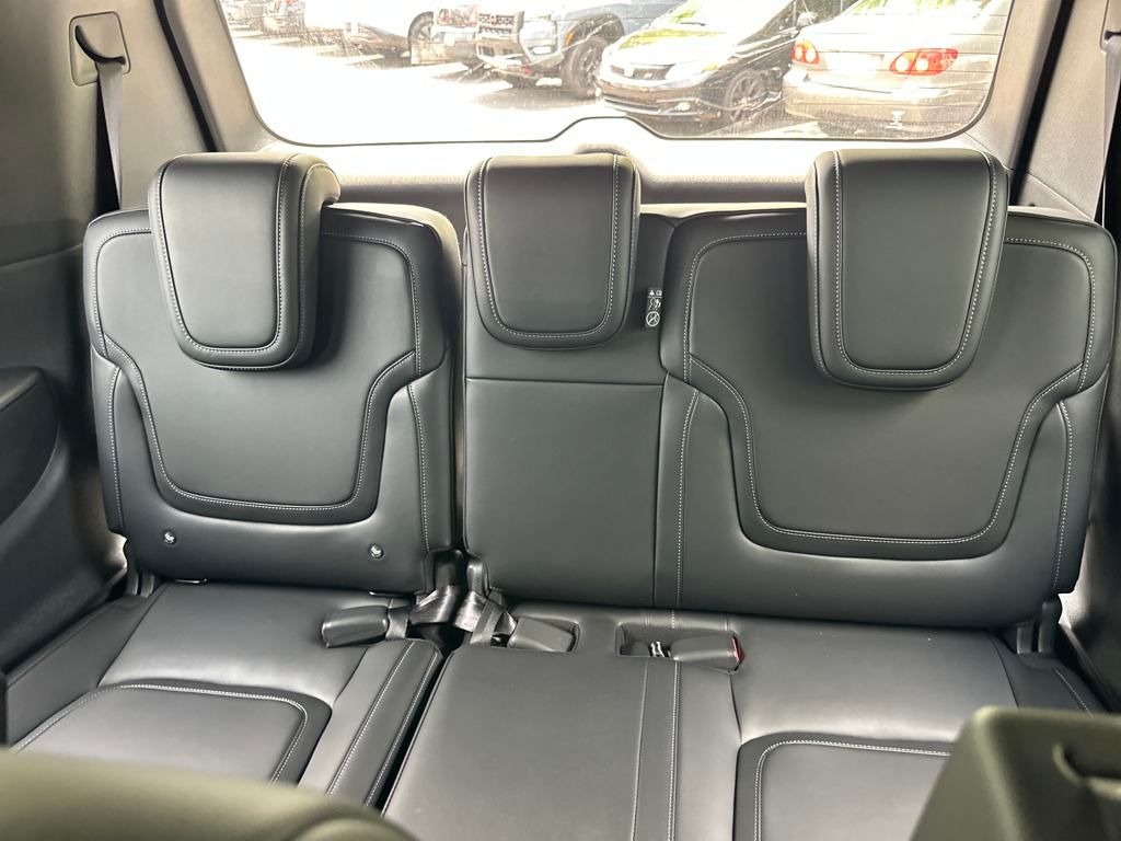 2025 Nissan Armada PRO-4X photo