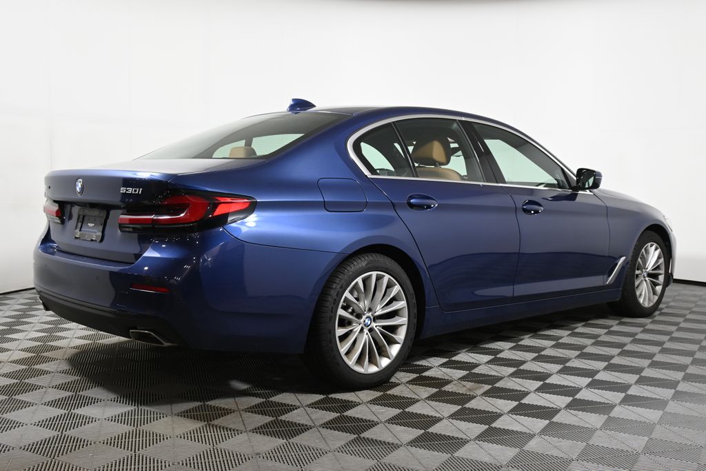 Thumbnail: 2022 BMW 5 Series - 7