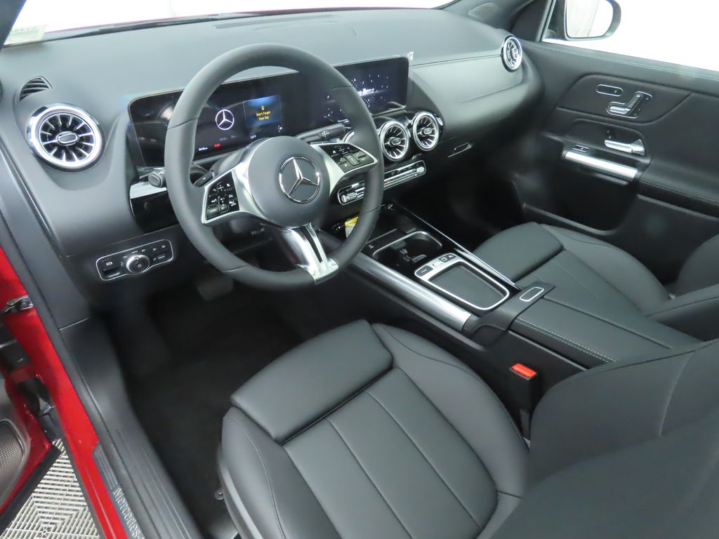 Thumbnail: 2026 Mercedes-Benz GLA - 10