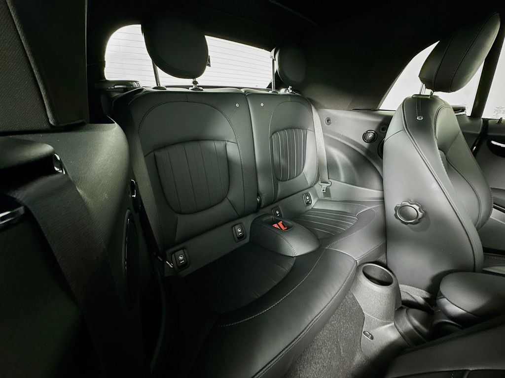 Thumbnail: 2023 MINI Cooper - 26