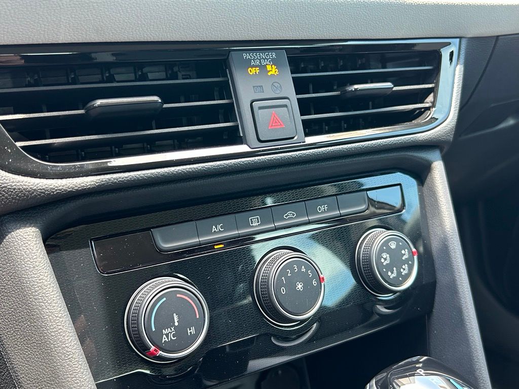 New 2026 Gray Volkswagen 1.5T S image 30