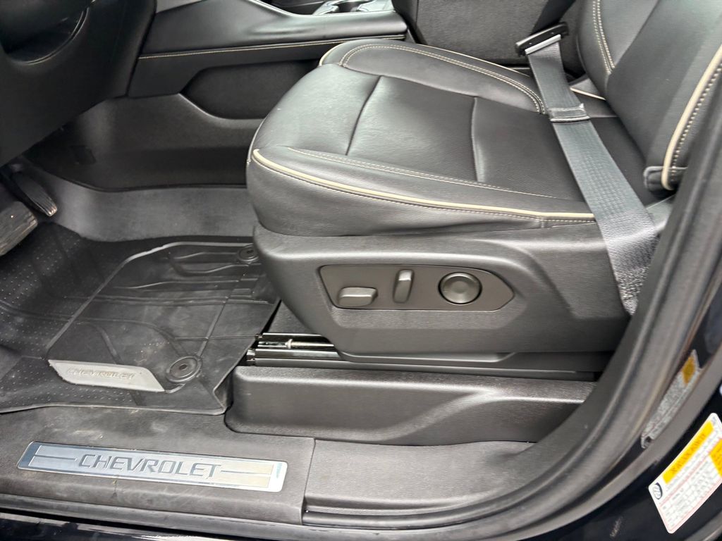 Used Car 2023 Chevrolet Suburban  Premier For Sale Under $50,000 In Austin, Texas