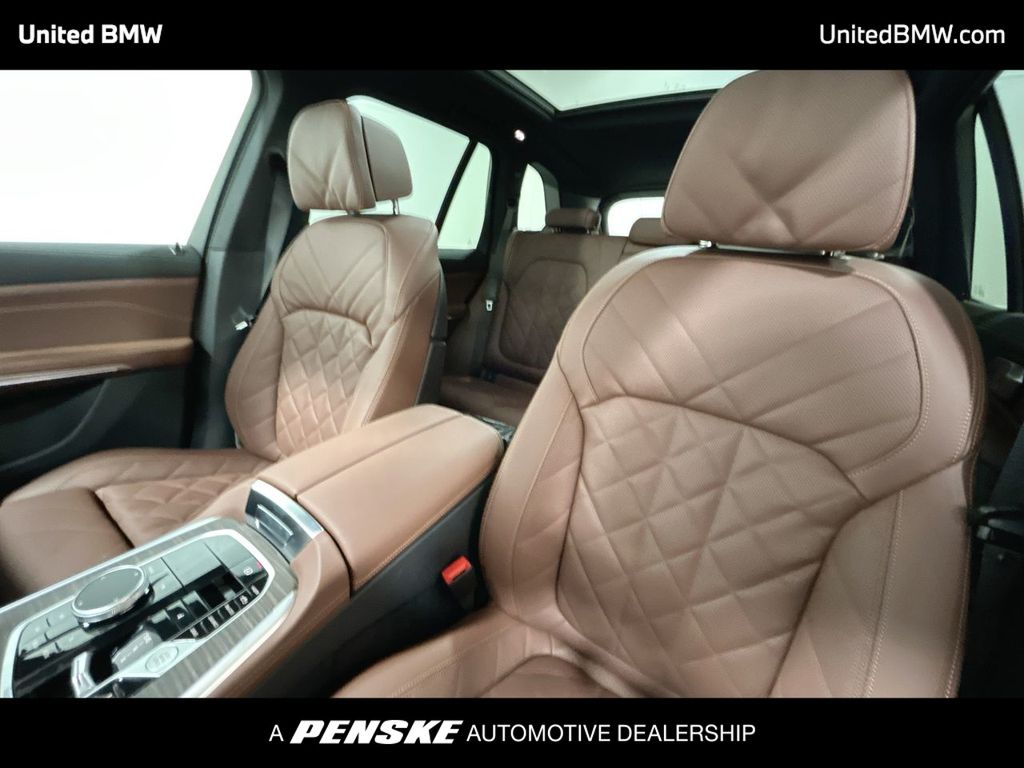 Thumbnail: 2026 BMW X5 - 13