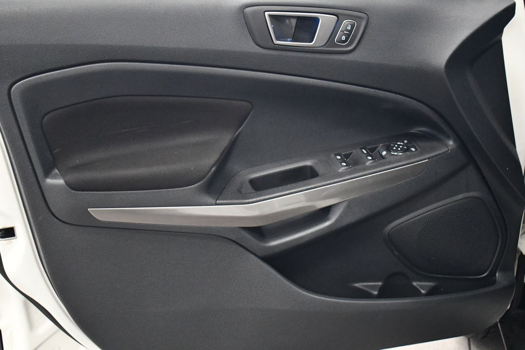 Thumbnail: 2020 Ford EcoSport - 14