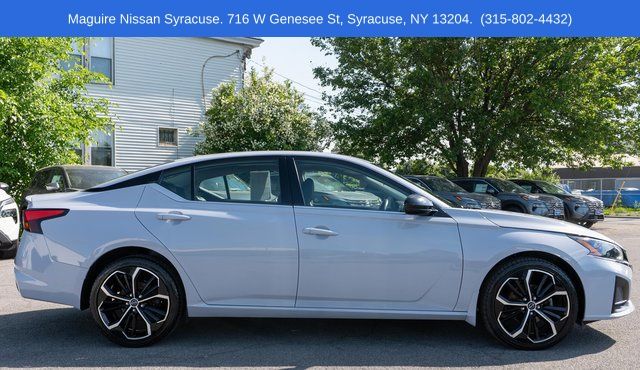 2023 Nissan Altima 2.5 SR Gray at South Hills Kia