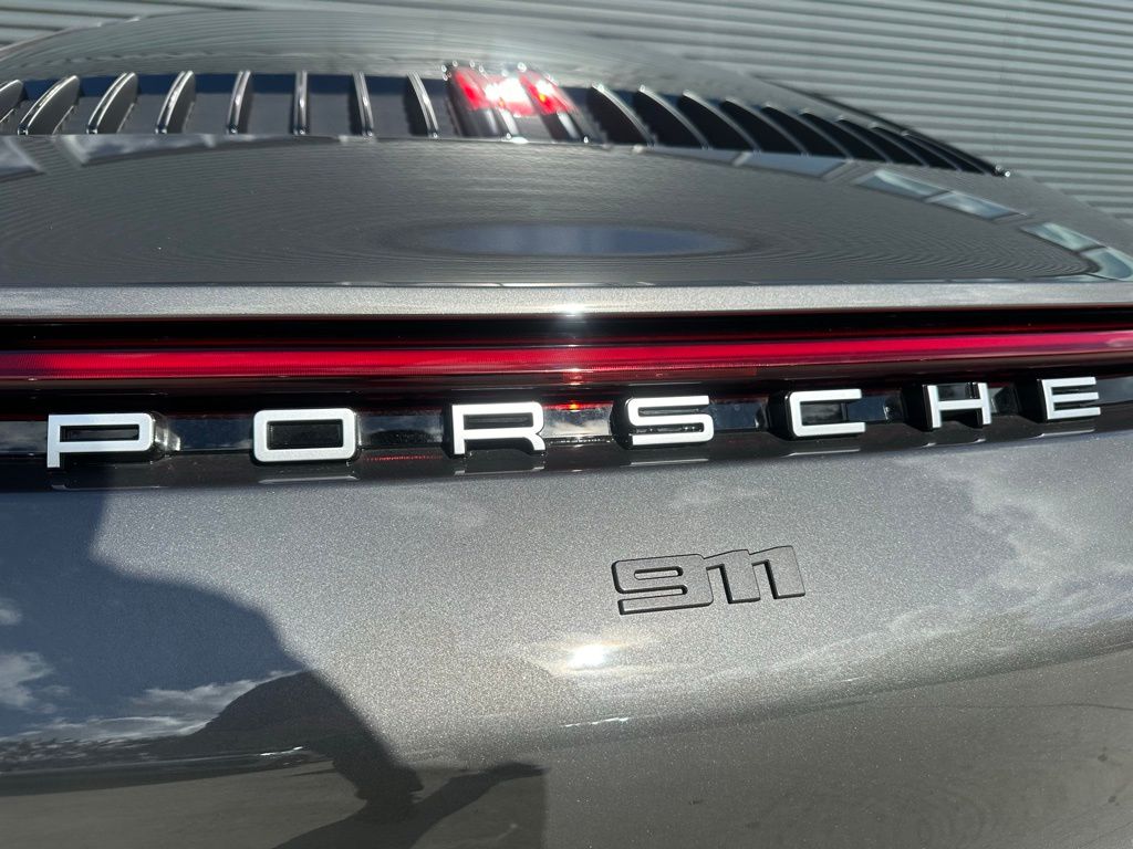 2024 Porsche 911 Carrera S 8