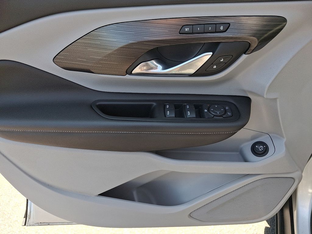 2022 GMC Terrain SLT 13