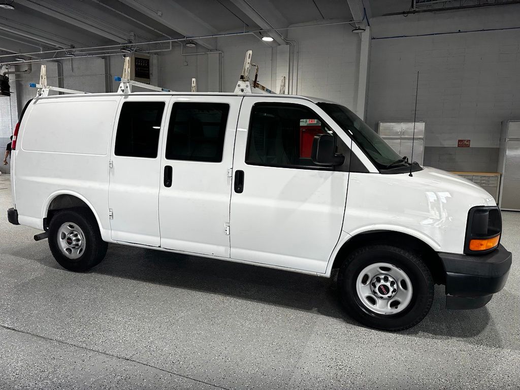 Summit White 2017 GMC Savana Cargo Van Rear-Wheel Drive 6-Speed Automatic Overdrive