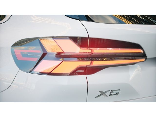 Thumbnail: 2026 BMW X5 - 8