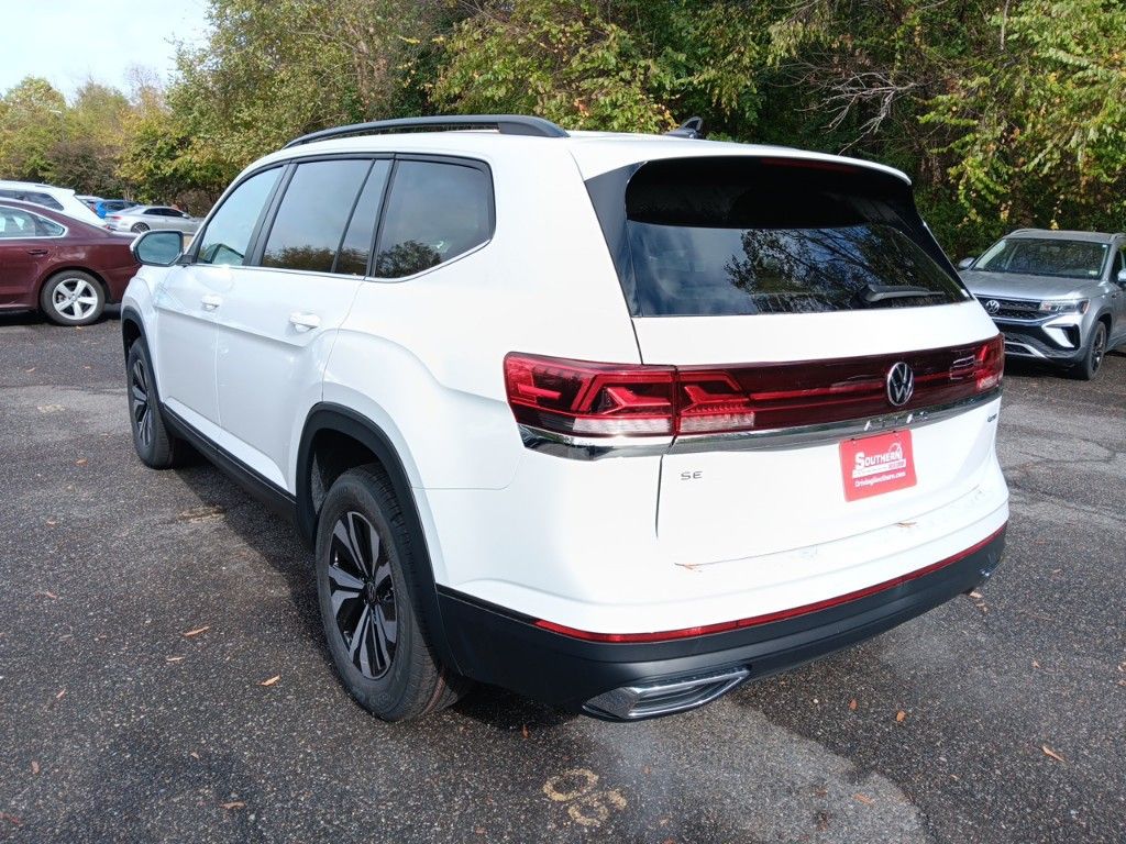 2025 Volkswagen Atlas 2.0T SE 3