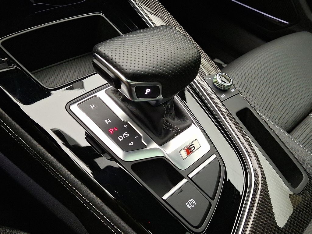 Thumbnail: 2023 Audi S4 - 15