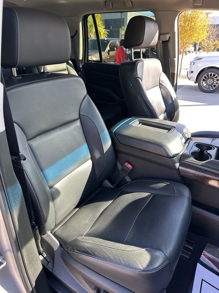 2019 Chevrolet Tahoe LT 35