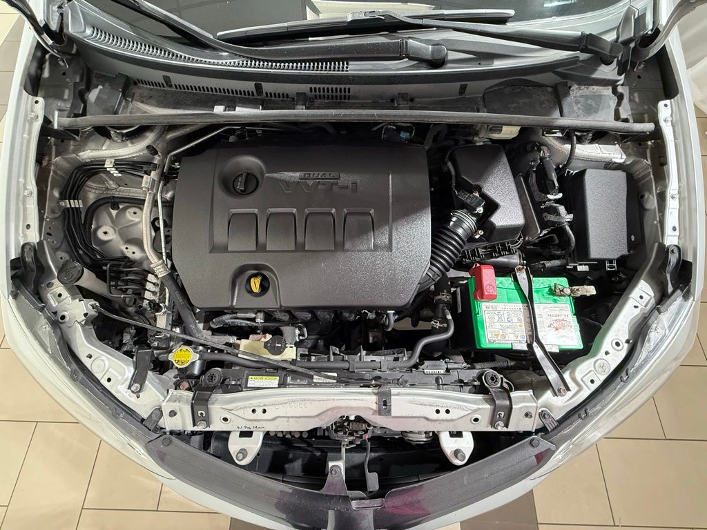 Thumbnail: 2015 Toyota Corolla - 10