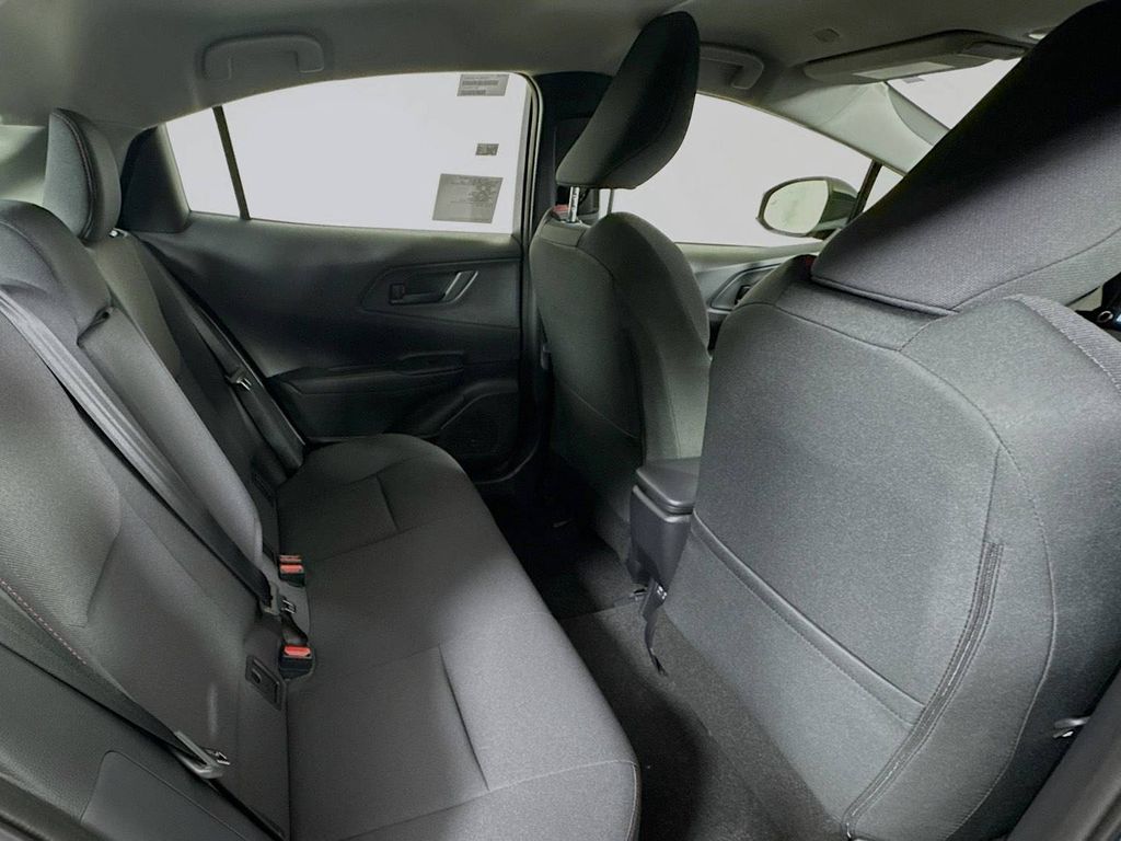 2026 Toyota Prius Plug-in Hybrid SE - Photo 25
