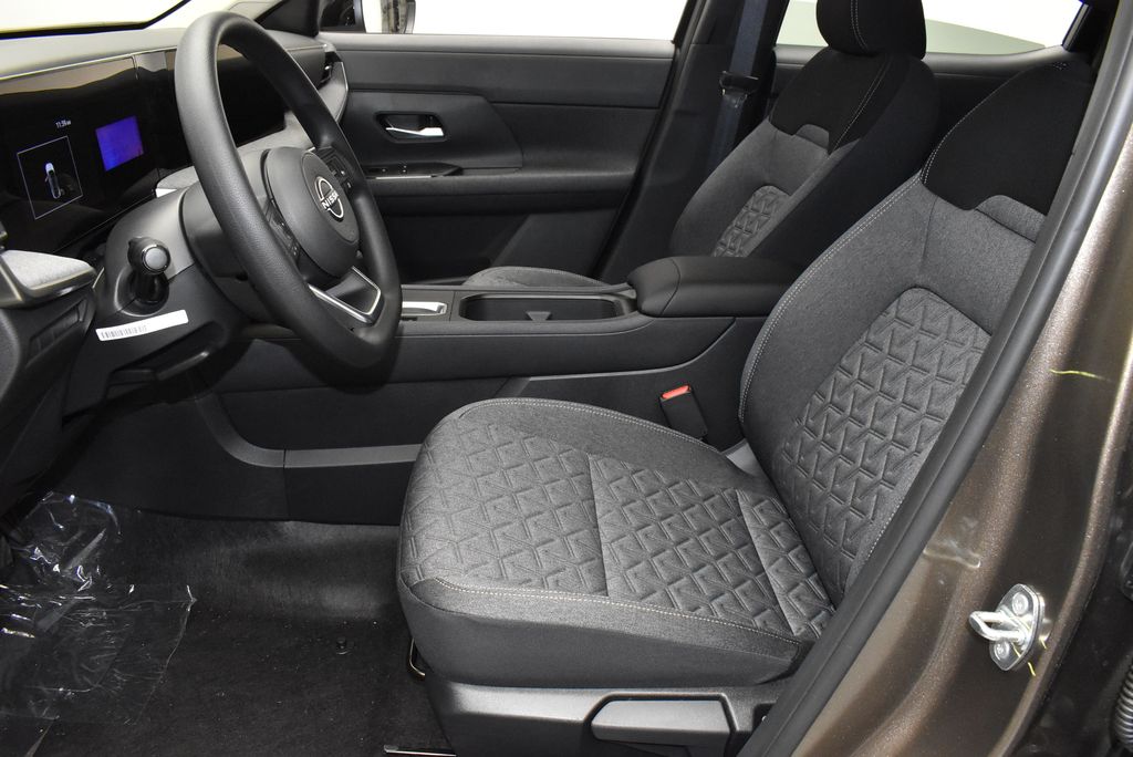 Thumbnail: 2026 Nissan Kicks - 13