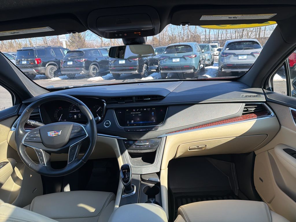 Thumbnail: 2019 Cadillac XT5 - 12