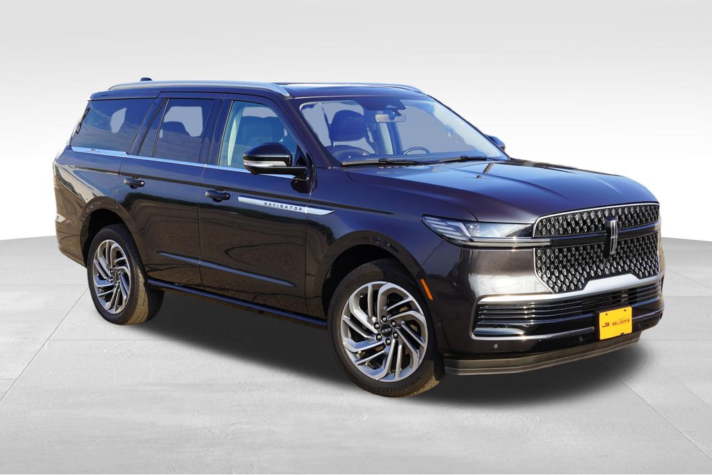 Starlight Gray Premium Colorant 2025 Lincoln Navigator SUV / Crossover Four-Wheel Drive Automatic