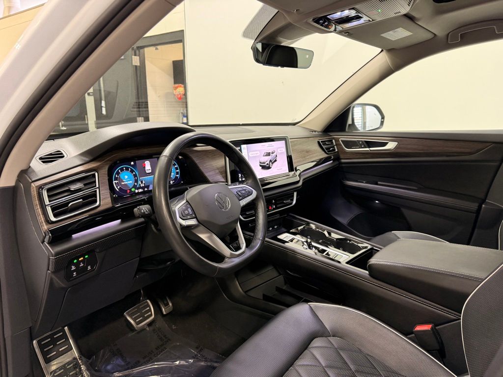 Thumbnail: 2024 Volkswagen Atlas - 11