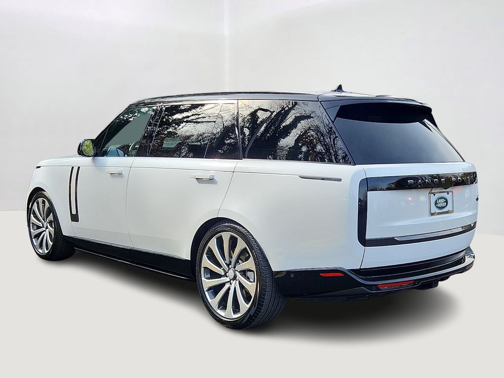 Thumbnail: 2023 Land Rover Range Rover - 7