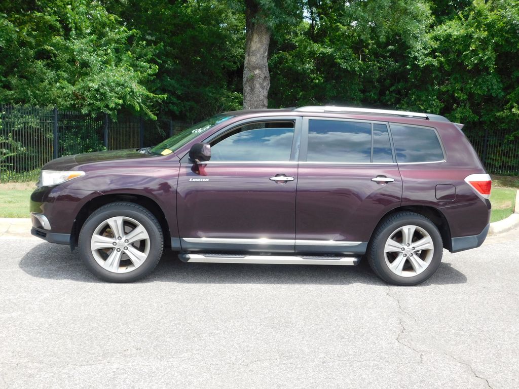 Thumbnail: 2012 Toyota Highlander - 2