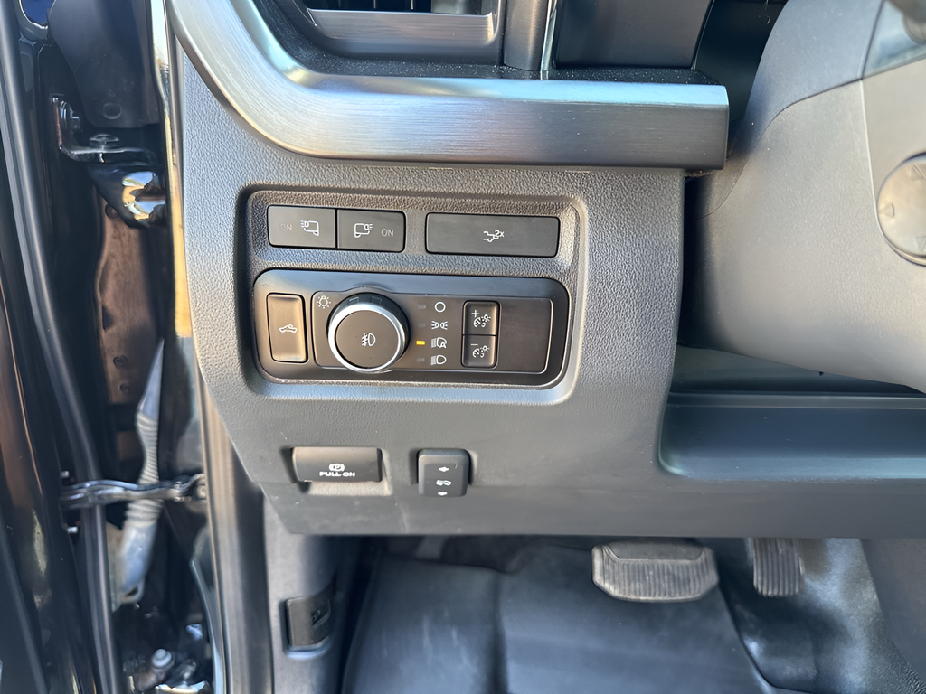 Used Car 2023 Ford F-350sd  Lariat For Sale Under $80,000 In Austin, Texas