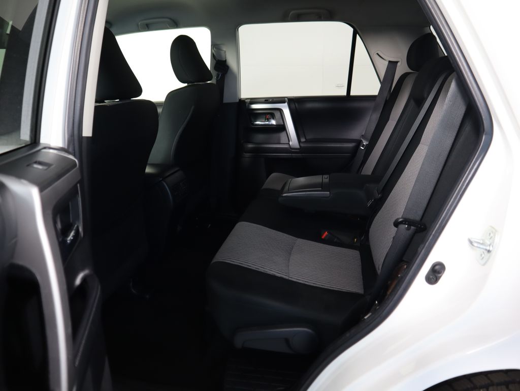 Thumbnail: 2021 Toyota 4Runner - 21