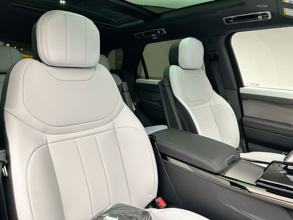 2025 Land Rover Range Rover Sport Dynamic 5