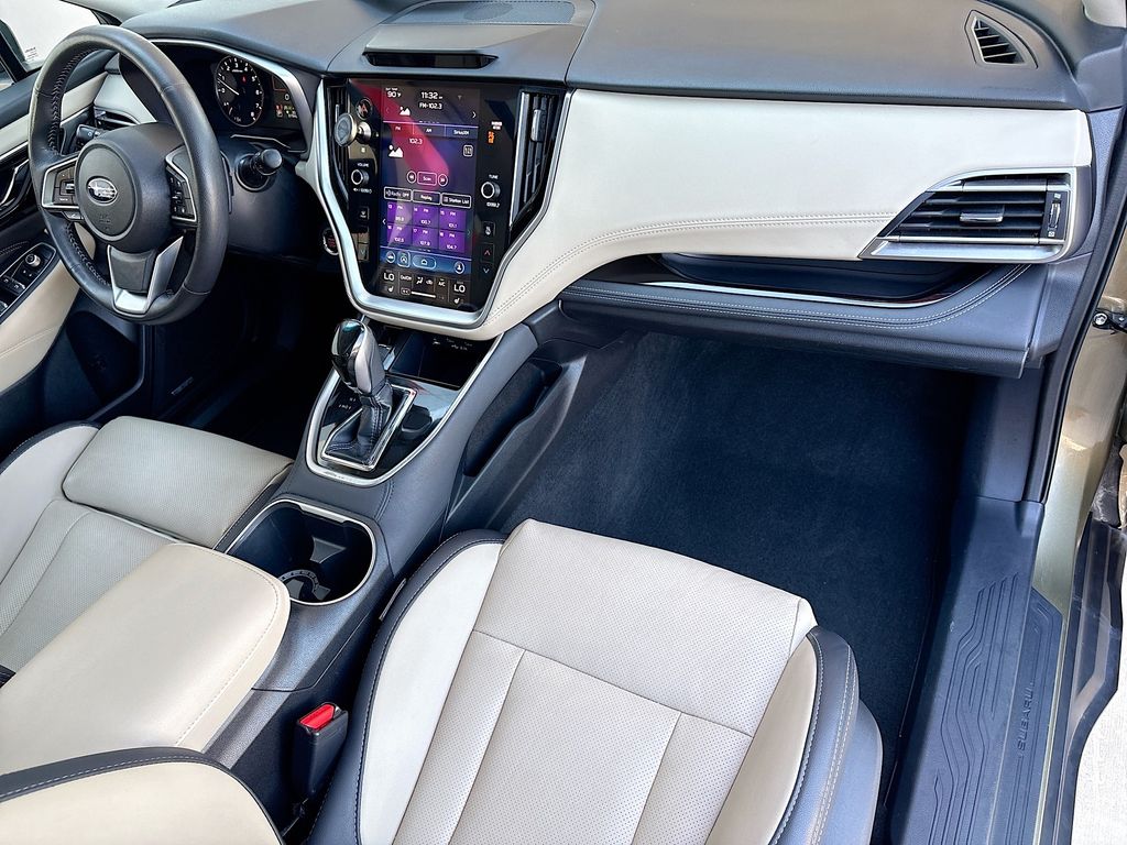 Thumbnail: 2022 Subaru Outback - 17