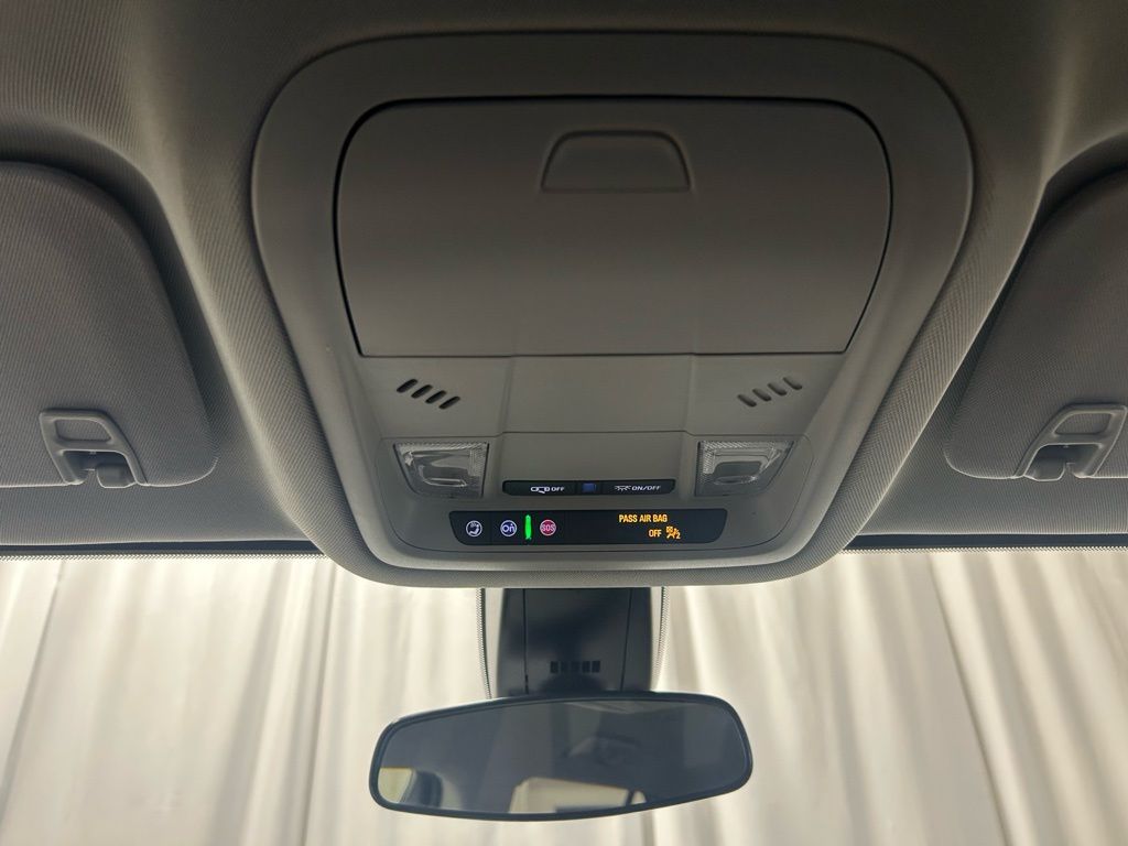 used 2023 GMC Acadia car, priced at $30,246