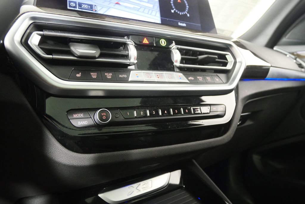 Thumbnail: 2024 BMW X3 - 25