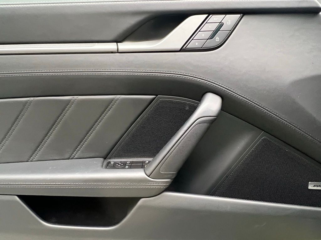 Thumbnail: 2025 Porsche 911 - 19